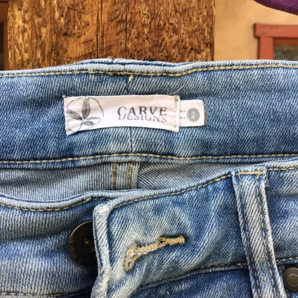 LAST CHANCE!!  Carve Designs Women’s Austin Cropped Blue Jean size 2 - Picture 4 of 9